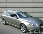 Volvo V70 details